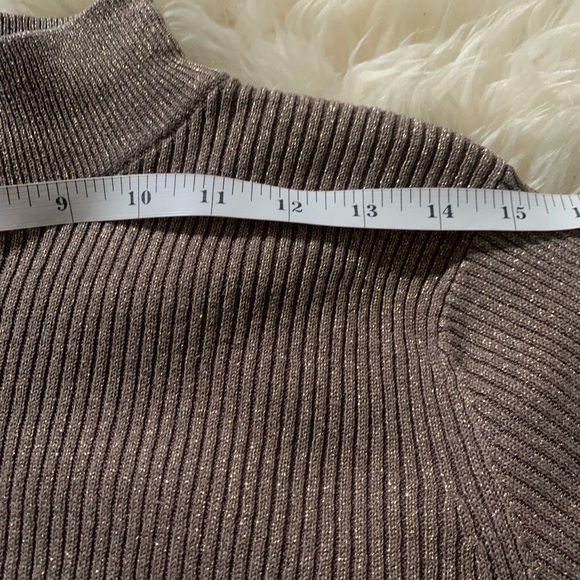 Saks Fifth Avenue - Folio Collection- Sparkling Sweater Top - Size L - Picture 5 of 10